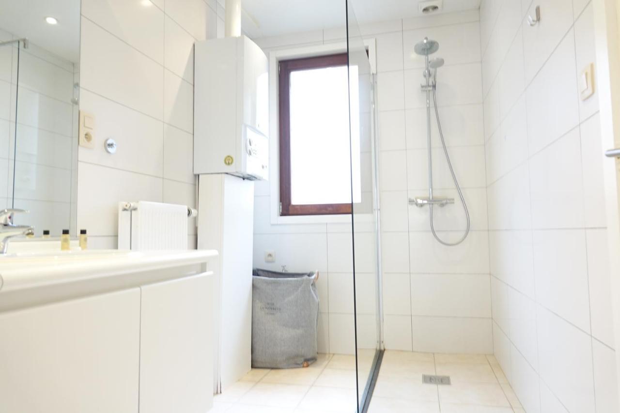 The View - Spacious 2 Bdr Appt In With View Antwerp Luaran gambar