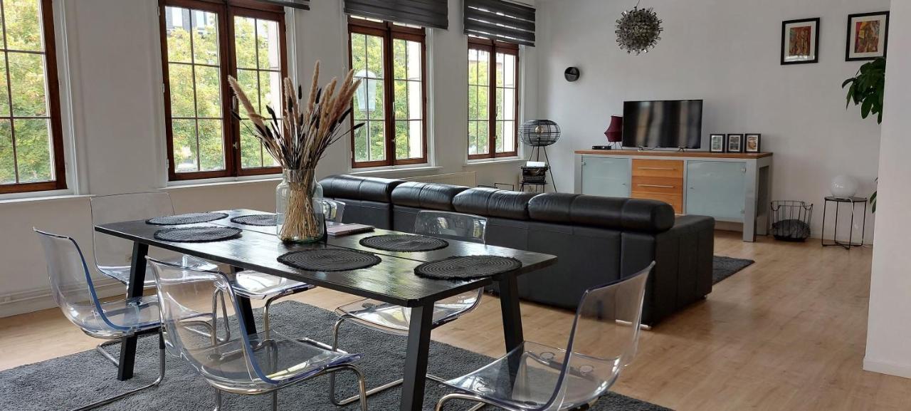The View - Spacious 2 Bdr Appt In With View Antwerp Luaran gambar